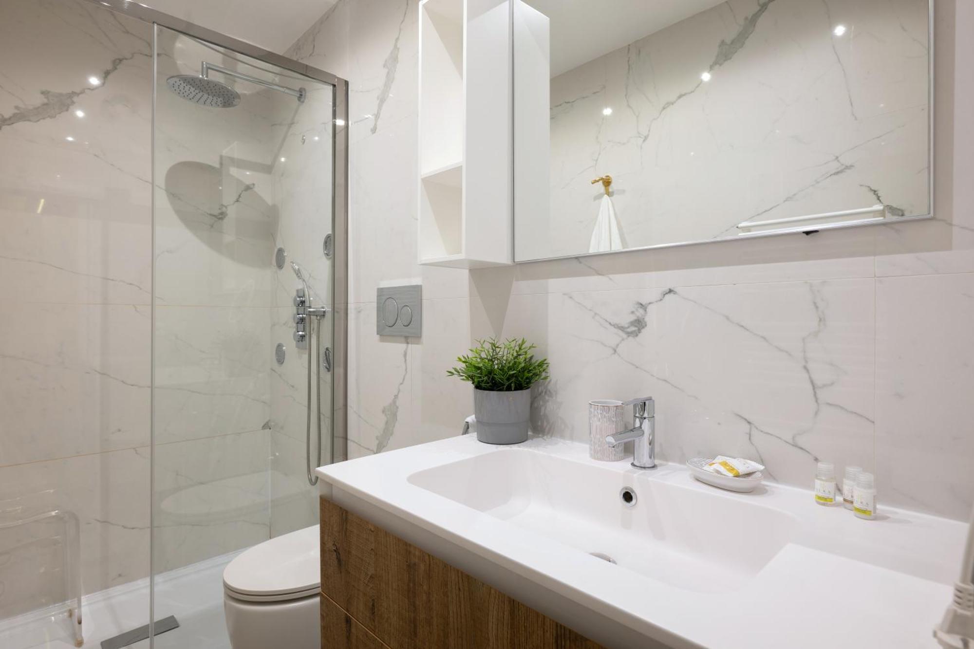 Cozy Marine Apt With Jacuzzi - 250Mt From Sea โปลีญาโนอามาเร ภายนอก รูปภาพ