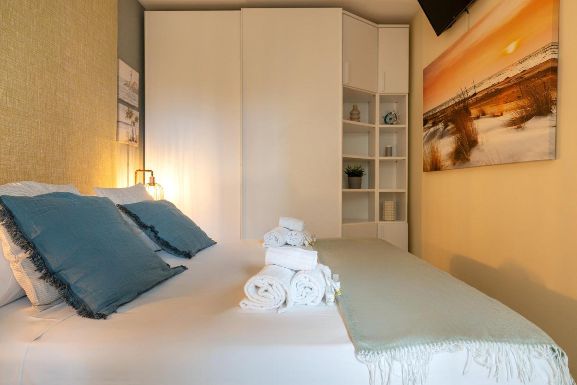 Cozy Marine Apt With Jacuzzi - 250Mt From Sea โปลีญาโนอามาเร ภายนอก รูปภาพ